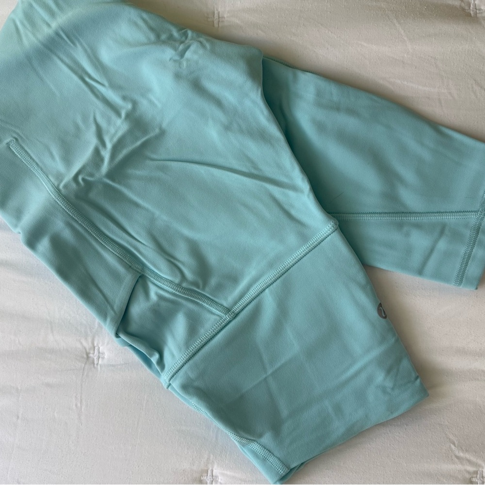 Lululemon Align Pockets Icing Blue Sz 6 - Picture 3 of 4